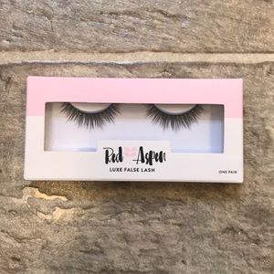 Red Aspen Liz False Lash Mina